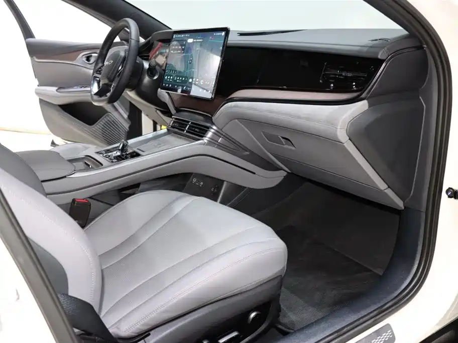 BYD BYD Seal 2023 DM-i 1.5L 121km Premium Edition 2024 - thumbnail 8