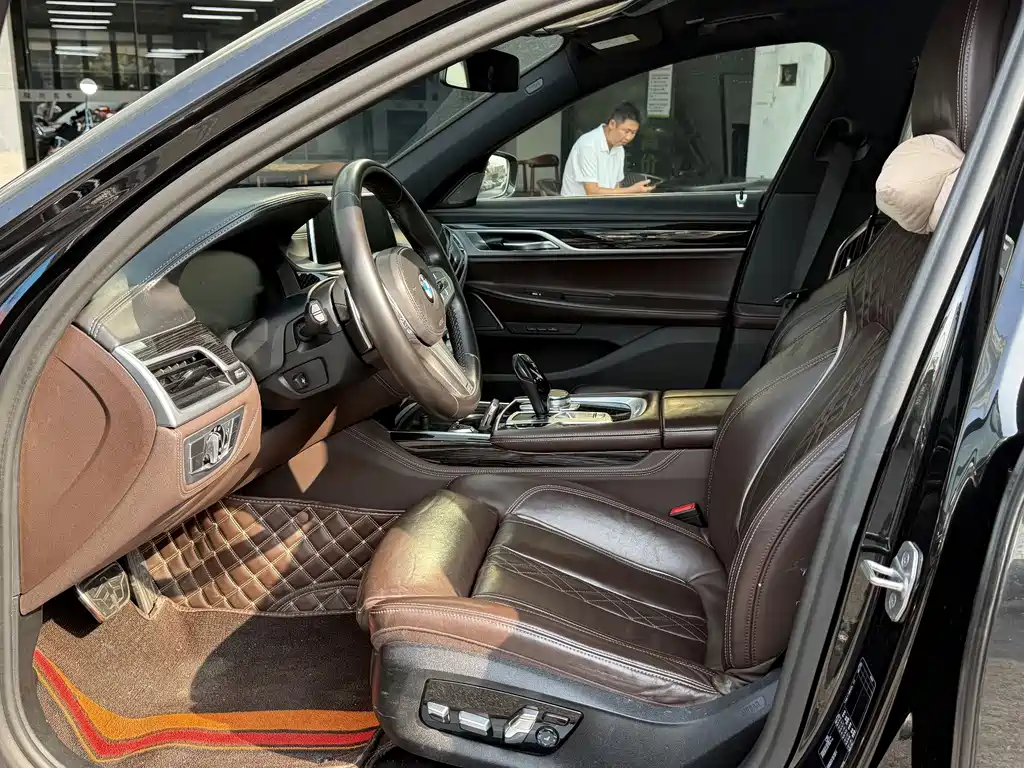BMW BMW 7 Series 2019 Model Year Facelift 730Li M Sport Package 2020 - thumbnail 6
