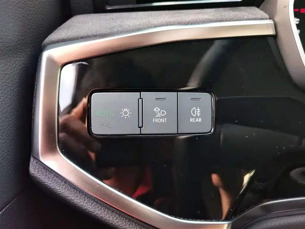 Audi Audi Q3 2020 35 TFSI Sport Line 2020 - thumbnail 13