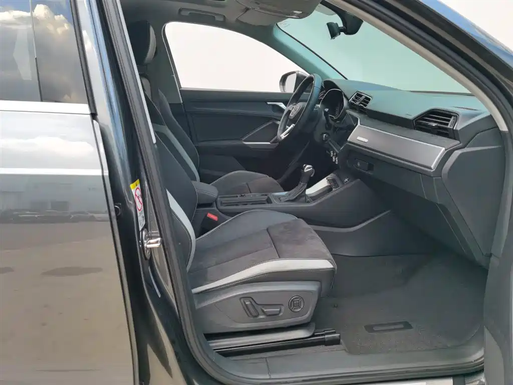 Audi Audi Q3 2020 35 TFSI Sport Line 2020 - thumbnail 21