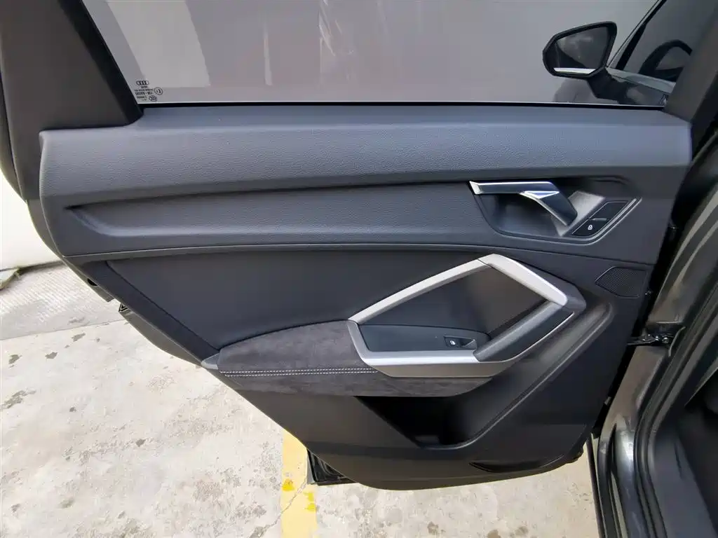 Audi Audi Q3 2020 35 TFSI Sport Line 2020 - thumbnail 22
