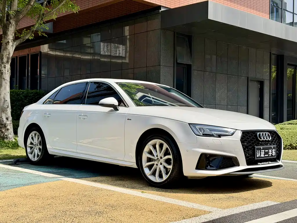 Audi Audi A4L 2019 40 TFSI Fashion Edition China V 2019 - thumbnail 3