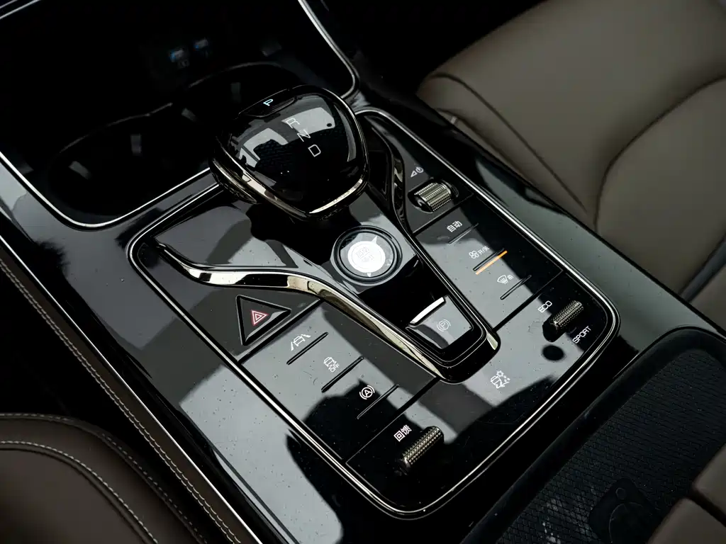 BYD BYD Han 2021 EV Standard Range Luxury Edition 2022 - thumbnail 8