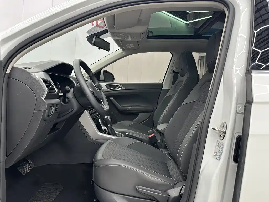 Volkswagen Tiguan 2022 280TSI DSG Comfort Edition 2023 - thumbnail 4