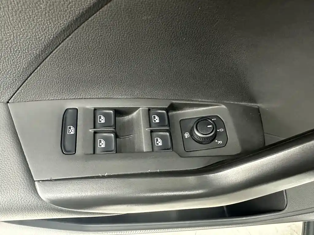 Volkswagen Tiguan 2022 280TSI DSG Comfort Edition 2023 - thumbnail 11