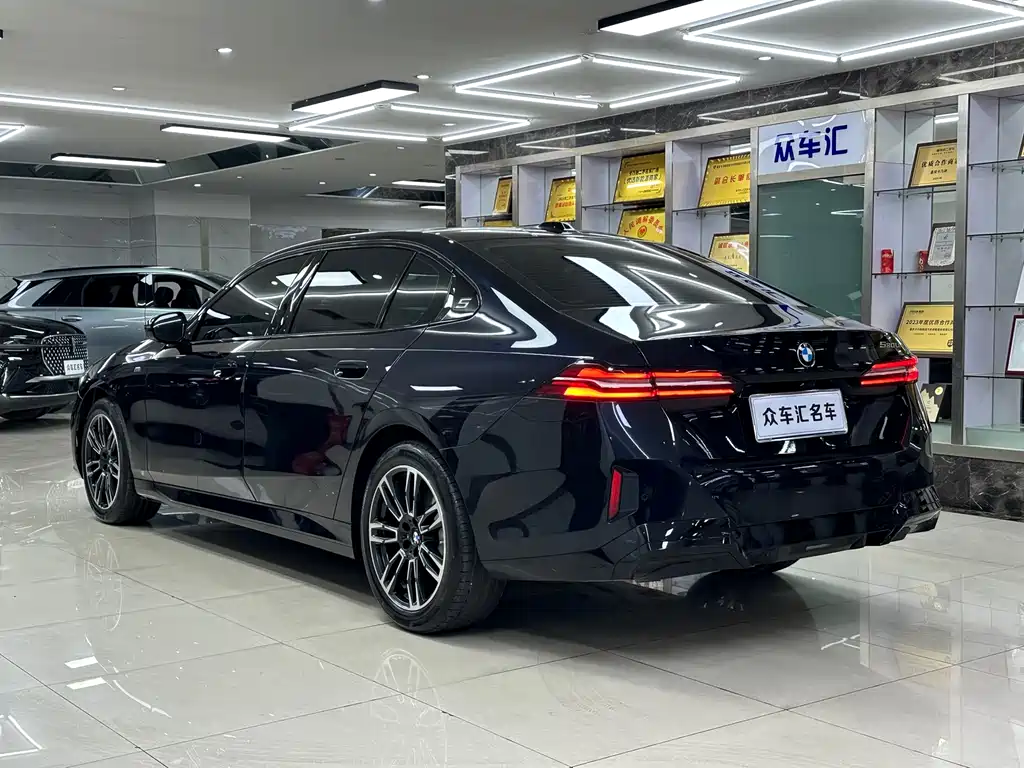 BMW BMW 5 Series 2025 530Li Leading Model M Sport Package 2025 - thumbnail 23