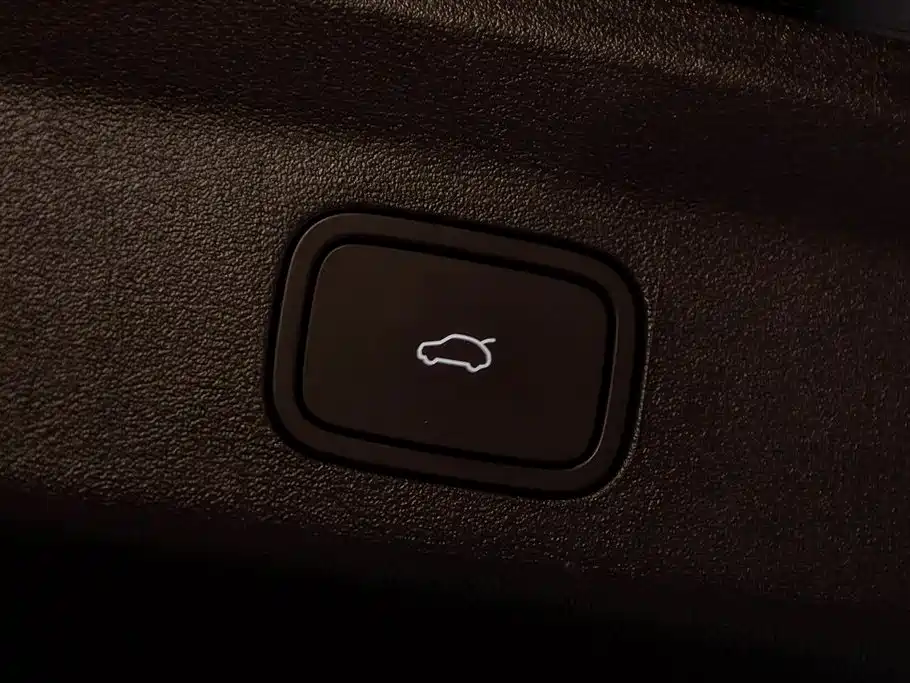 AITO Aito M7 2026 Extended Range Max AWD 6-Seat (192-line LiDAR) 2025 - thumbnail 7