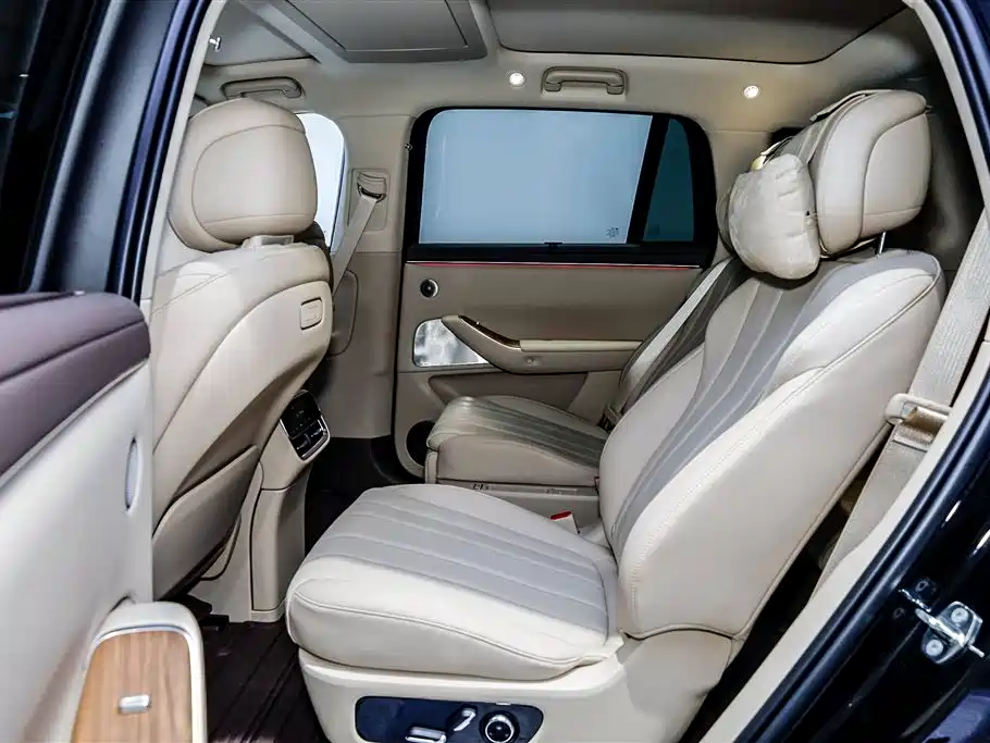 AITO Aito M7 2026 Extended Range Max AWD 6-Seat (192-line LiDAR) 2025 - thumbnail 10
