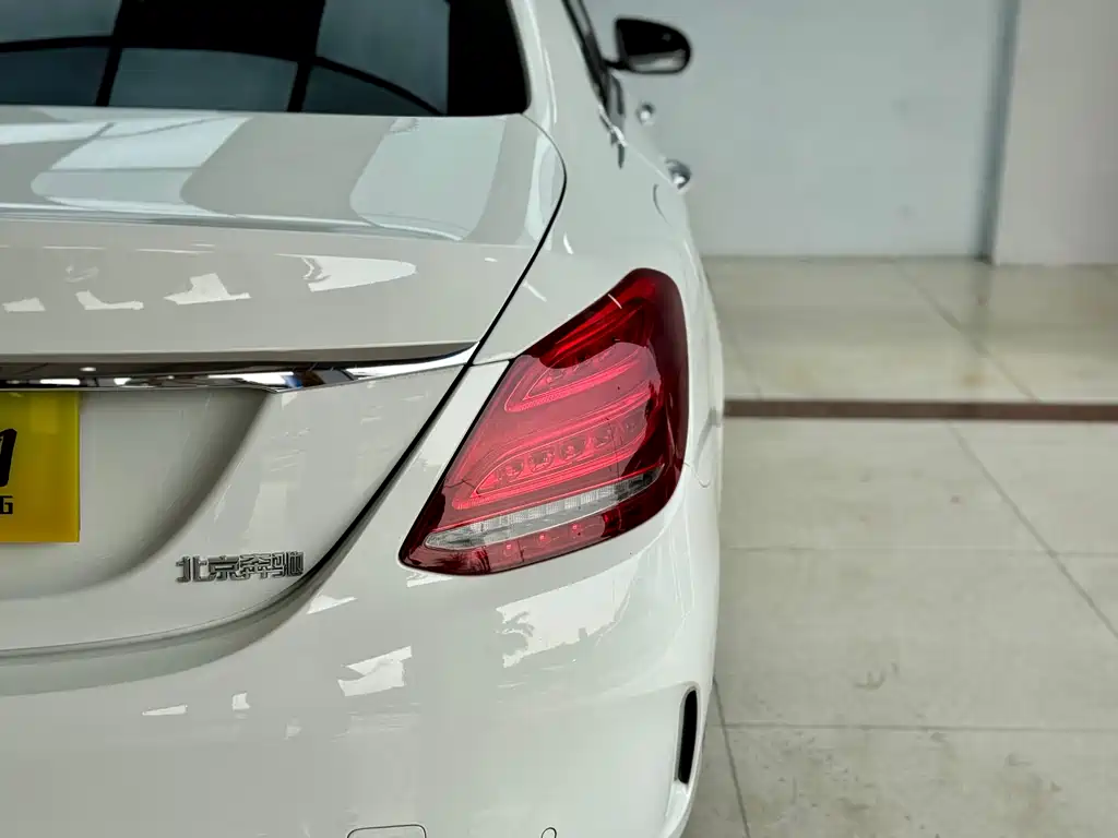 Mercedes-Benz Mercedes-Benz C-Class 2017 C 200 L Sport Edition 2017 - thumbnail 24
