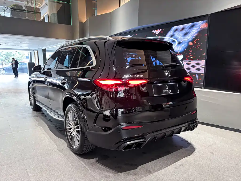 Mercedes-Benz Mercedes-Benz GLC 2025 GLC 300 L 4MATIC Dynamic Model 5-Seat 2025 - thumbnail 4
