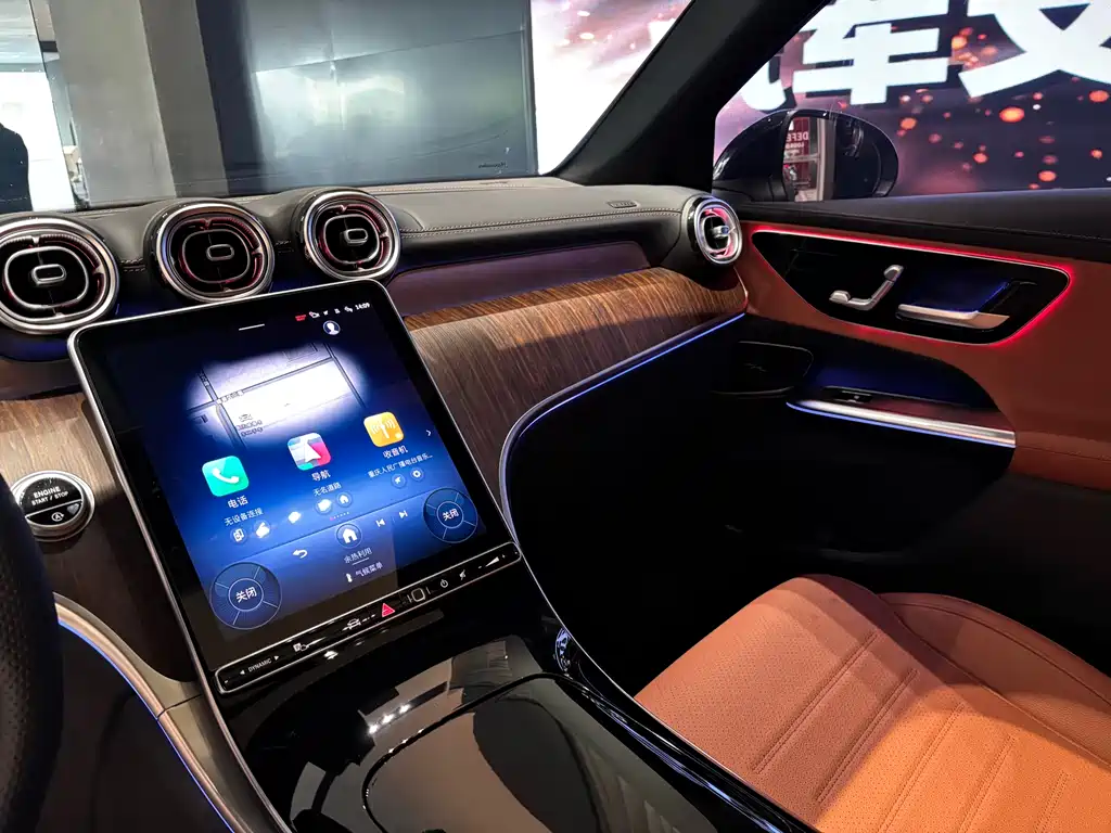 Mercedes-Benz Mercedes-Benz GLC 2025 GLC 300 L 4MATIC Dynamic Model 5-Seat 2025 - thumbnail 12