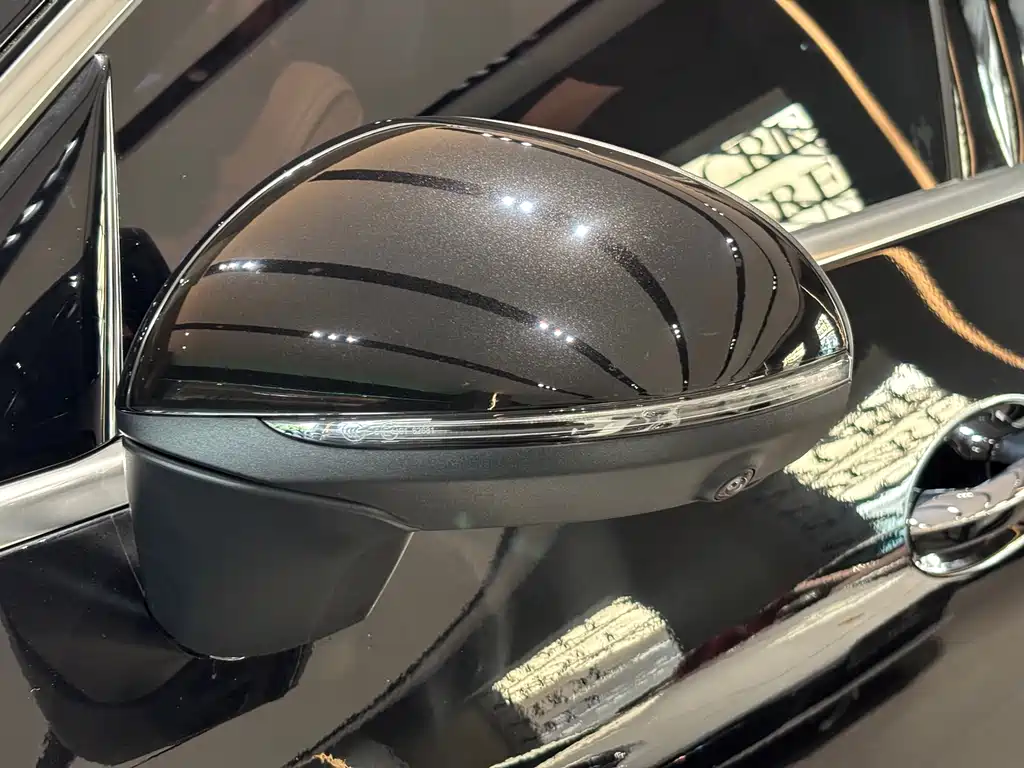 Mercedes-Benz Mercedes-Benz GLC 2025 GLC 300 L 4MATIC Dynamic Model 5-Seat 2025 - thumbnail 23