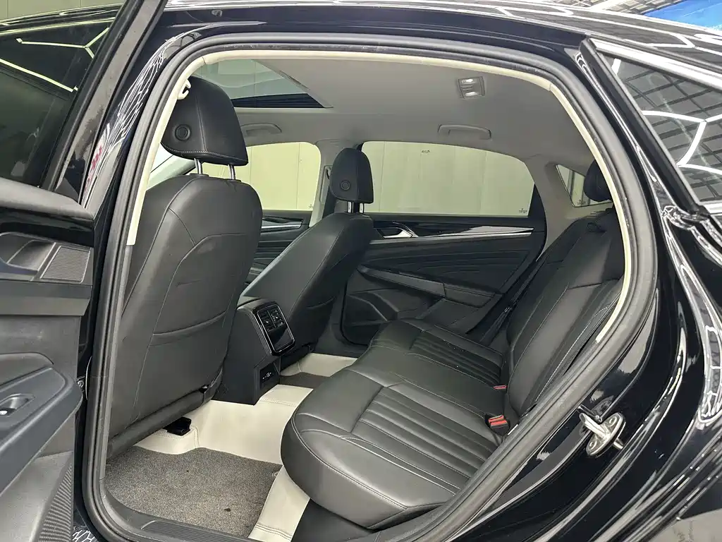 Volkswagen Volkswagen Passat 2023 Model Year Facelift 280TSI Elite Edition 2023 - thumbnail 5