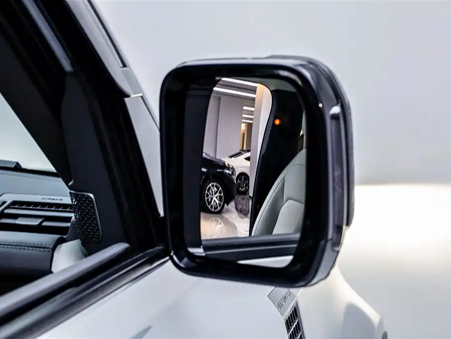 Land Rover Land Rover Defender 2022 110 P400 Dark Black Special Edition 2022 - thumbnail 9