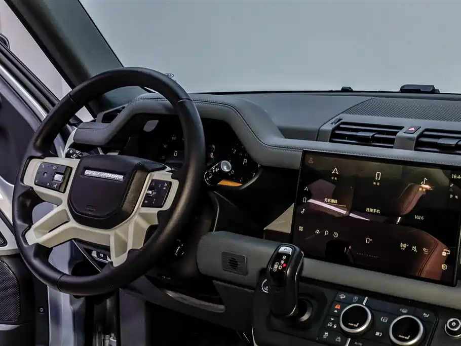 Land Rover Land Rover Defender 2022 110 P400 Dark Black Special Edition 2022 - thumbnail 11