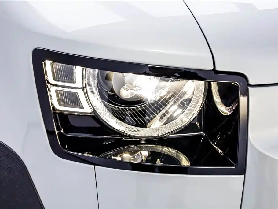 Land Rover Land Rover Defender 2022 110 P400 Dark Black Special Edition 2022 - thumbnail 15