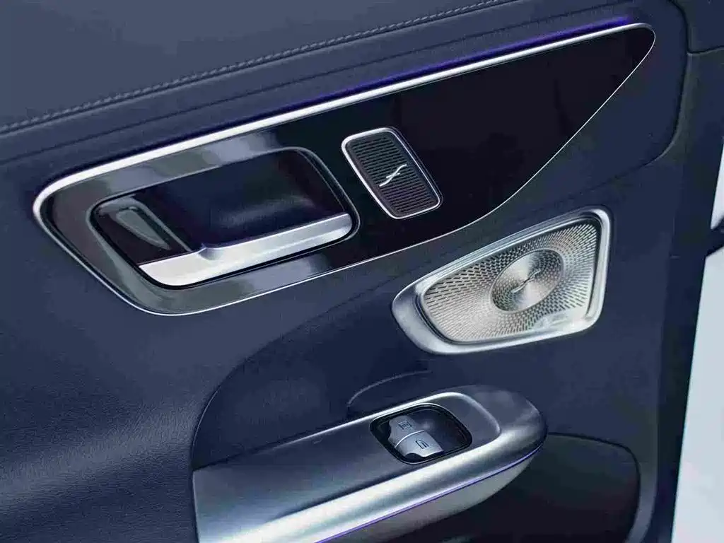 Mercedes-Benz Mercedes-Benz C-Class 2024 Model Year Facelift C 260 L Night Sport Edition 2024 - thumbnail 15