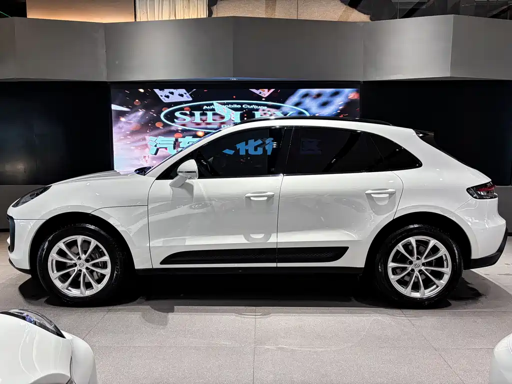 Porsche Porsche Macan 2022 Macan 2.0T 2023 - thumbnail 3