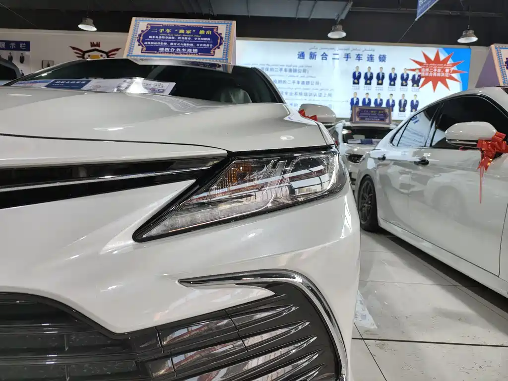 Toyota Toyota Camry 2023 2.0GVP Leading Edition 2023 - thumbnail 16