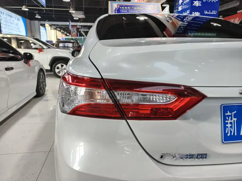 Toyota Toyota Camry 2023 2.0GVP Leading Edition 2023 - thumbnail 17