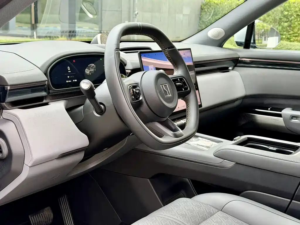 Zeekr Zeekr 7X 2025 Model 100kWh Long Range AWD Intelligent Driving Version 2024 - thumbnail 6