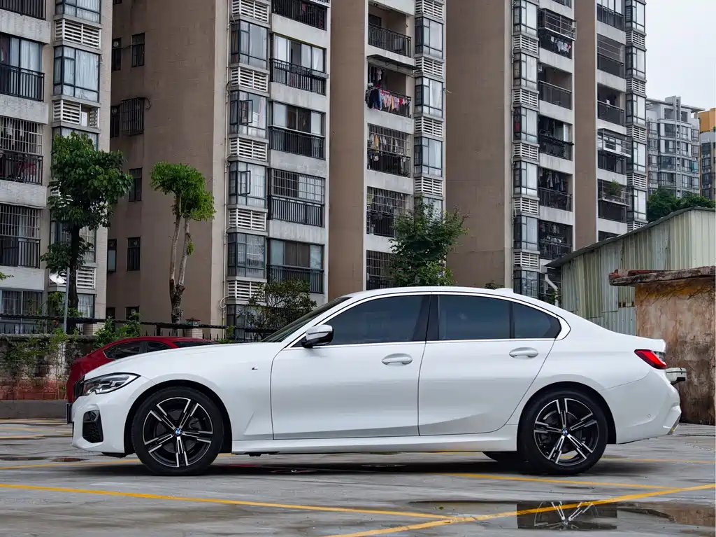 BMW BMW 3 Series 2021 Model Year Facelift 2 325i M Sport Package 2021 - thumbnail 4