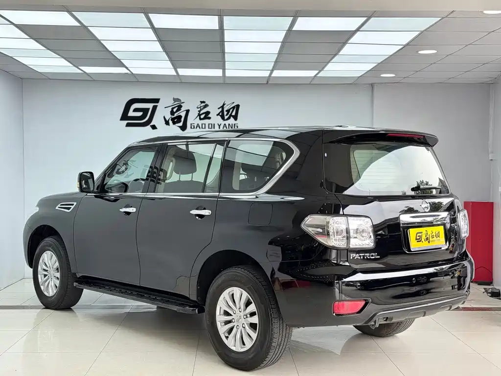 Nissan Nissan Patrol 2018 4.0L Premium 2018 - thumbnail 24