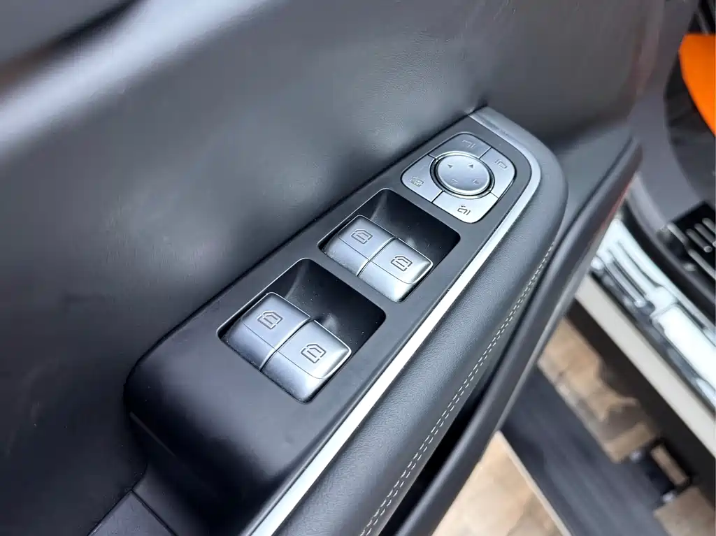 Li Auto Li ONE 2021 Extended Range 6-Seat Version 2022 - thumbnail 12