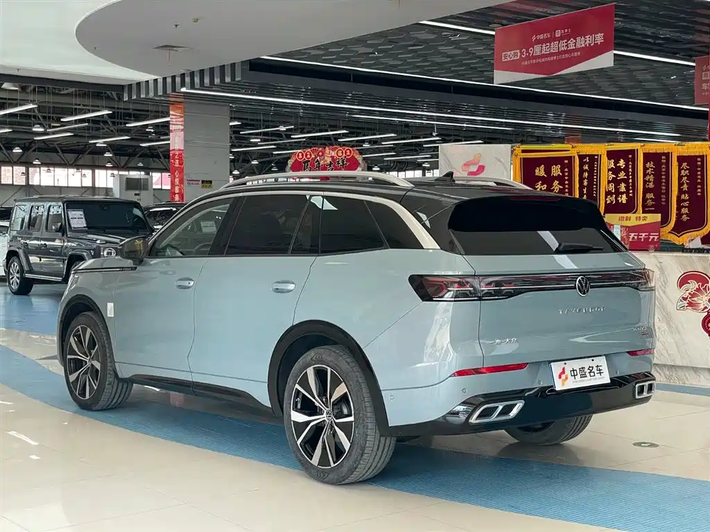Volkswagen Lantu 2023 380TSI 4MOTION R-Line First Edition 2023 - thumbnail 5