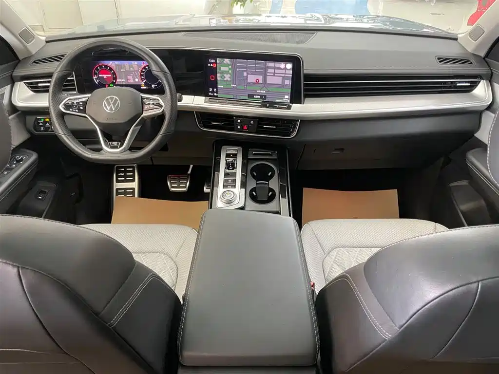 Volkswagen Lantu 2023 380TSI 4MOTION R-Line First Edition 2023 - thumbnail 14