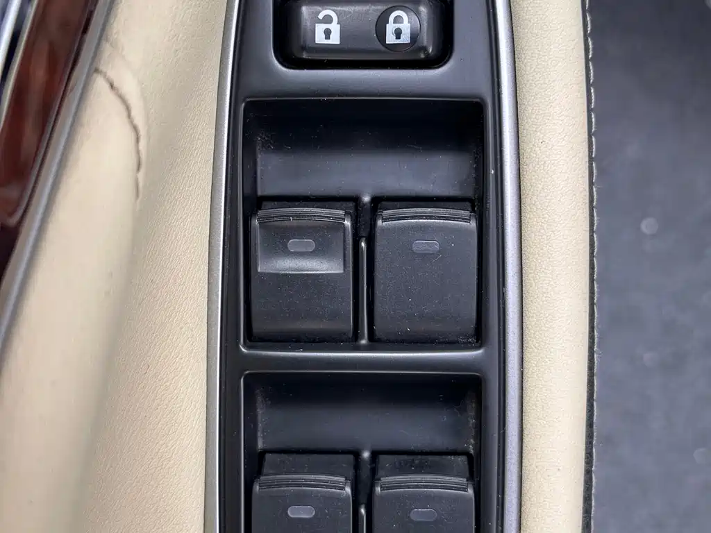 Toyota Crown 2015 2.5L Standard Edition 2015 - thumbnail 13