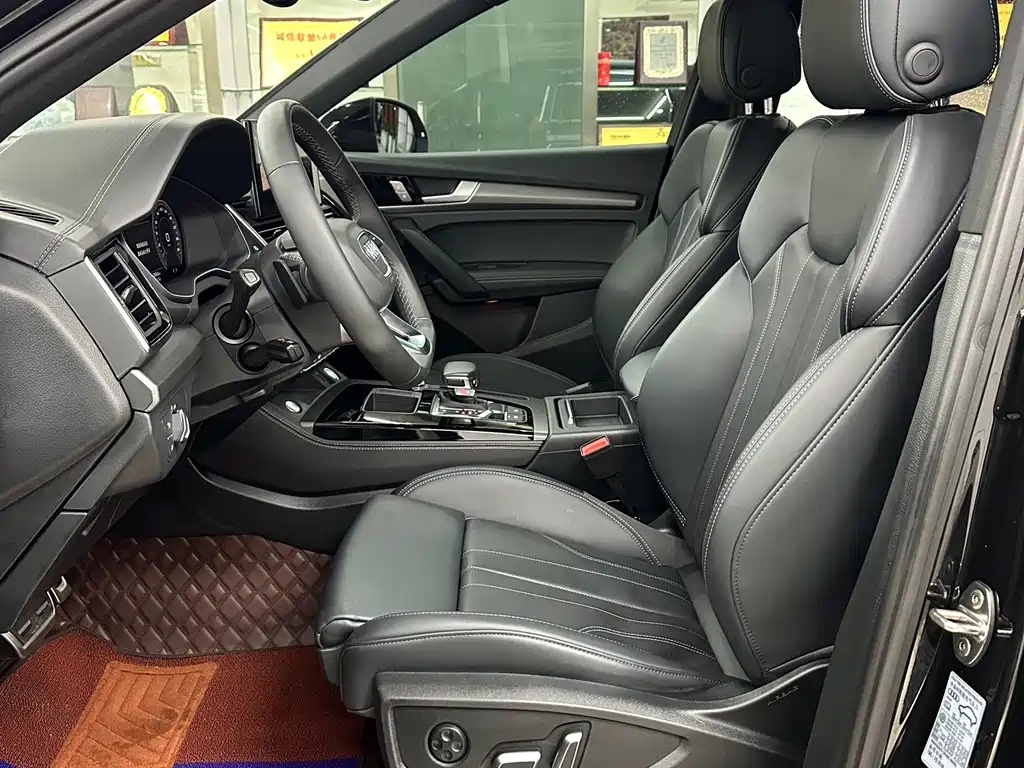 Audi Audi Q5L 2024 40 TFSI Luxury Dynamic Model 2024 - thumbnail 4