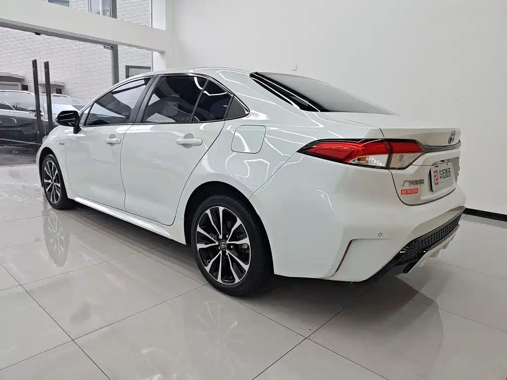 Toyota Toyota Corolla 2021 Model Hybrid 1.8H E-CVT Sport Edition 2021 - thumbnail 3