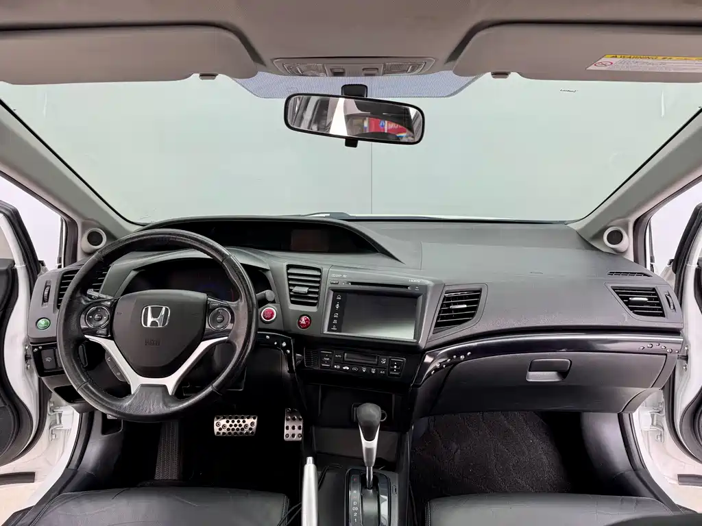Honda Honda Civic 2014 1.8L Automatic Luxury Edition 2015 - thumbnail 17
