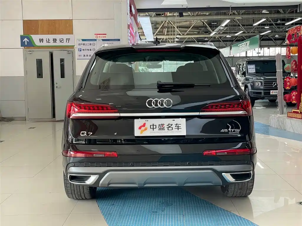 Audi Audi Q7 2023 45 TFSI quattro S line Sport 2024 - thumbnail 6