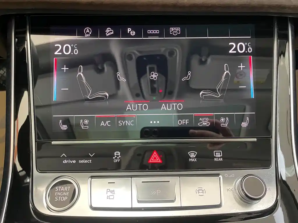 Audi Audi Q7 2023 45 TFSI quattro S line Sport 2024 - thumbnail 17