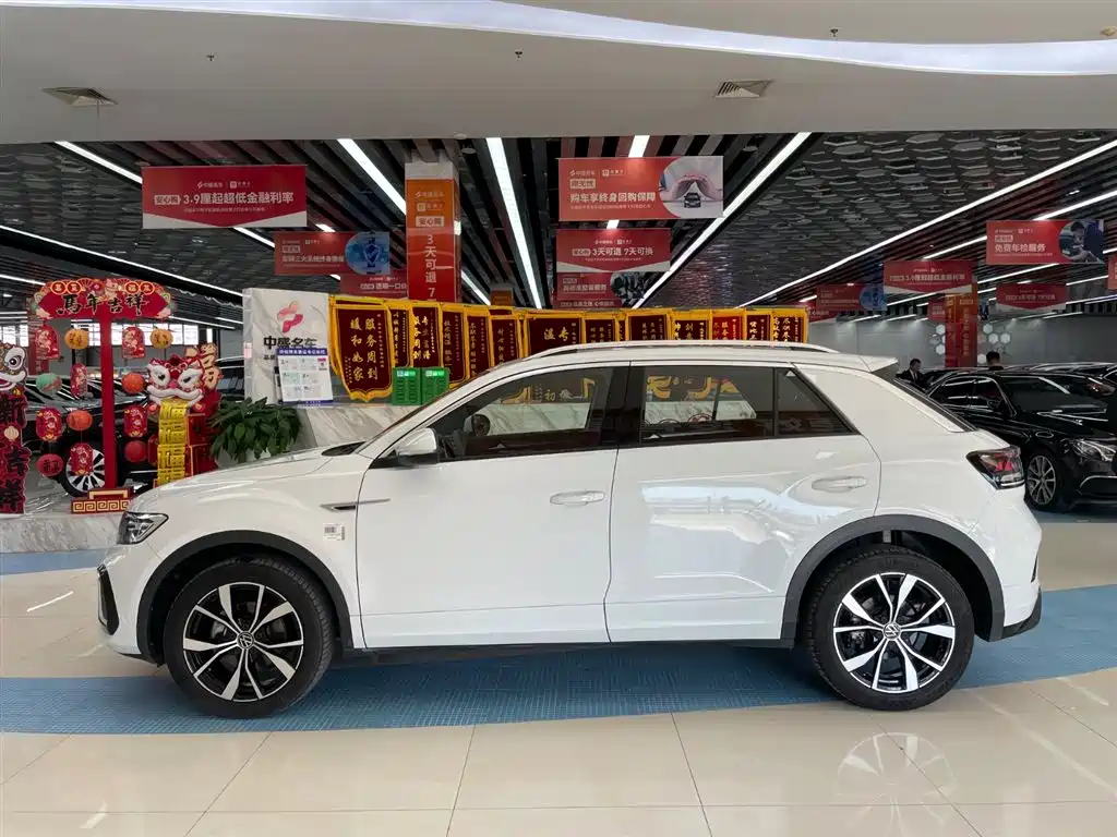 Volkswagen T-ROC 2024 300TSI DSG Front-Wheel Drive Dawn Edition 2024 - thumbnail 7