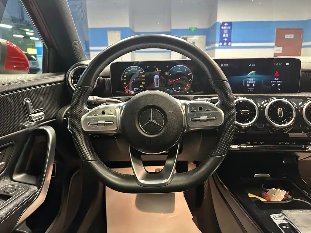 Mercedes-Benz Mercedes-Benz A-Class 2019 A 200 L Sport Sedan 2019 - thumbnail 5