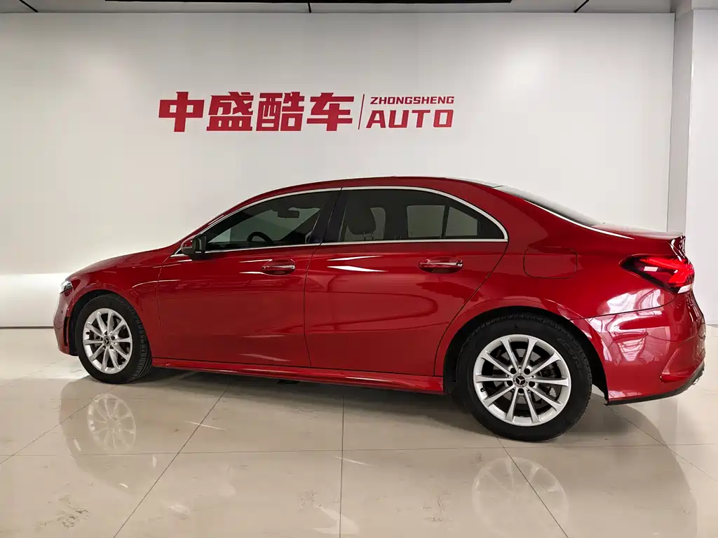 Mercedes-Benz Mercedes-Benz A-Class 2019 A 200 L Sport Sedan 2019 - thumbnail 9