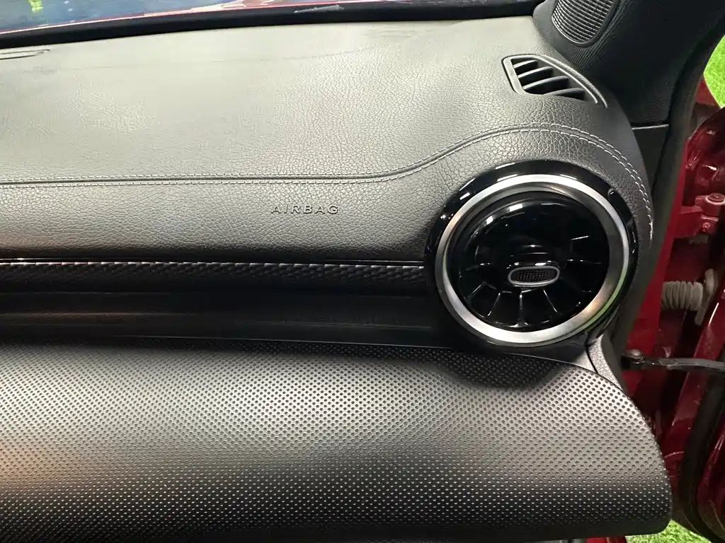 Mercedes-Benz Mercedes-Benz A-Class 2019 A 200 L Sport Sedan 2019 - thumbnail 17