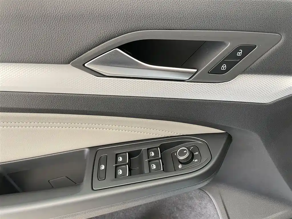 Volkswagen Volkswagen Golf 2023 280TSI DSG Pro 2023 - thumbnail 10