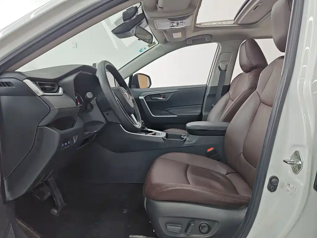 Toyota RAV4 2020 2.0L CVT 2WD Fashion Edition 2020 - thumbnail 6