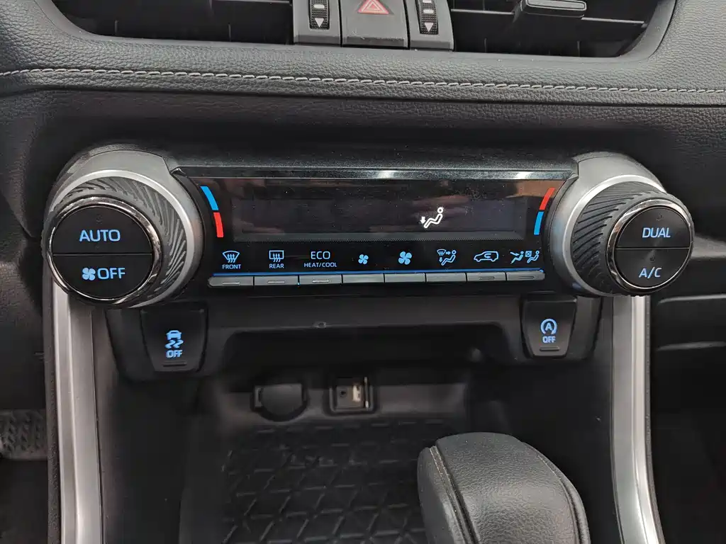 Toyota RAV4 2020 2.0L CVT 2WD Fashion Edition 2020 - thumbnail 18