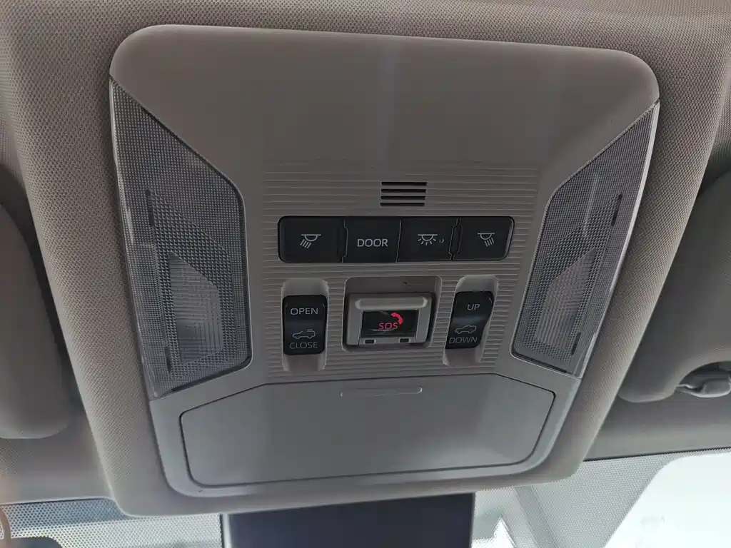 Toyota RAV4 2020 2.0L CVT 2WD Fashion Edition 2020 - thumbnail 25