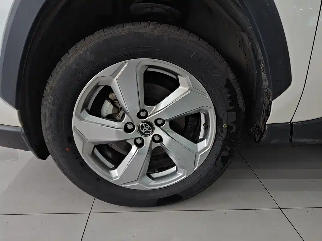 Toyota RAV4 2020 2.0L CVT 2WD Fashion Edition 2020 - thumbnail 28