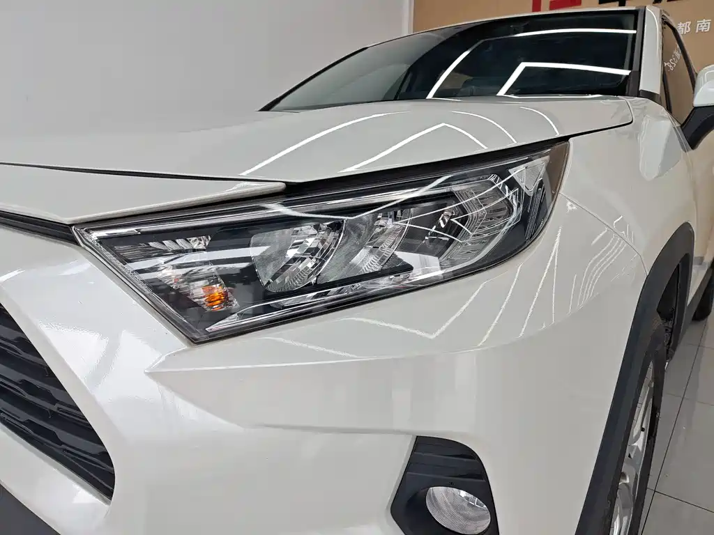 Toyota RAV4 2020 2.0L CVT 2WD Fashion Edition 2020 - thumbnail 30