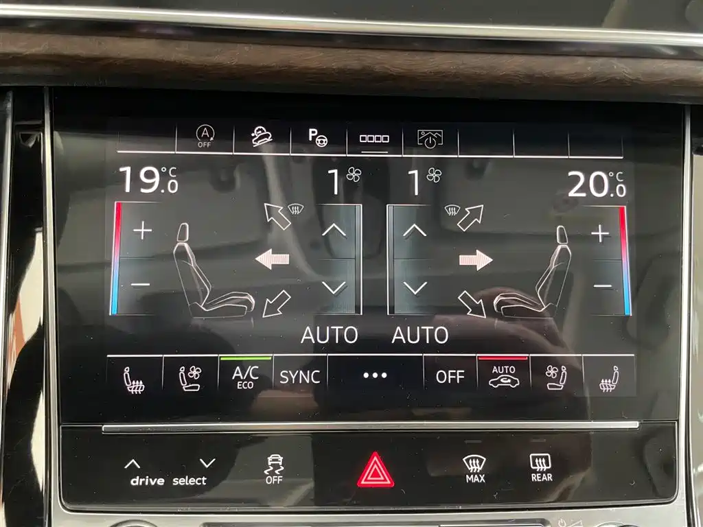 Audi Audi Q7 2022 55 TFSI quattro S line Sport Package 2023 - thumbnail 25