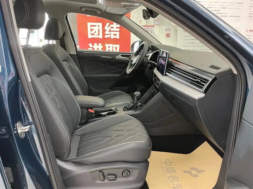 Volkswagen Volkswagen Tiguan L 2022 330TSI Automatic 2WD R-Line Premium Edition 2022 - thumbnail 18
