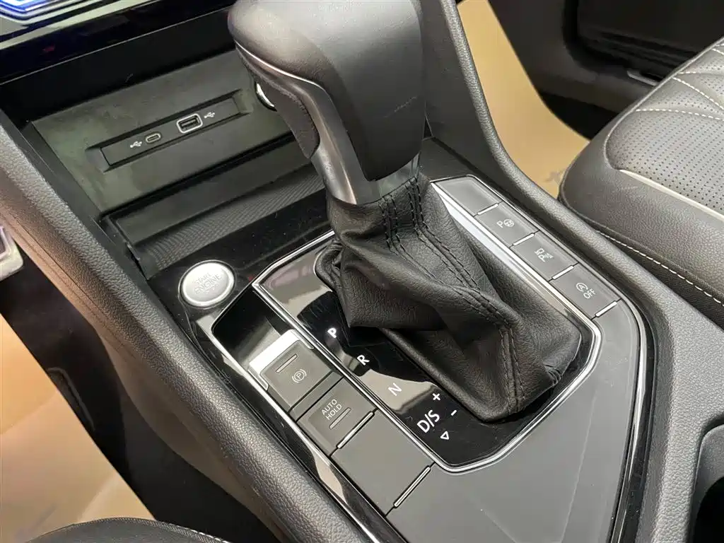 Volkswagen Volkswagen Tiguan L 2022 330TSI Automatic 2WD R-Line Premium Edition 2022 - thumbnail 20