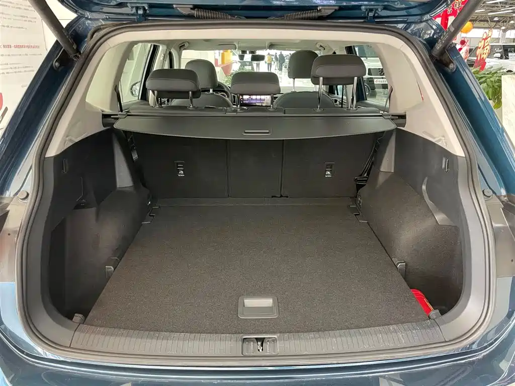 Volkswagen Volkswagen Tiguan L 2022 330TSI Automatic 2WD R-Line Premium Edition 2022 - thumbnail 30